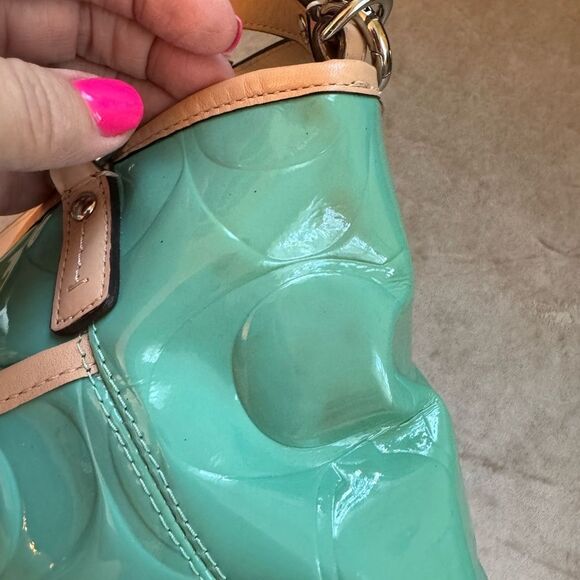 Coach 💎Jewel💎 Green Signature Embossed Patent Leather Small Tote Handbag Purse - Picture 15 of 17